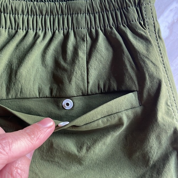 J.Crew mens’ tech dock short - new with tags, XS - Picture 5 of 6